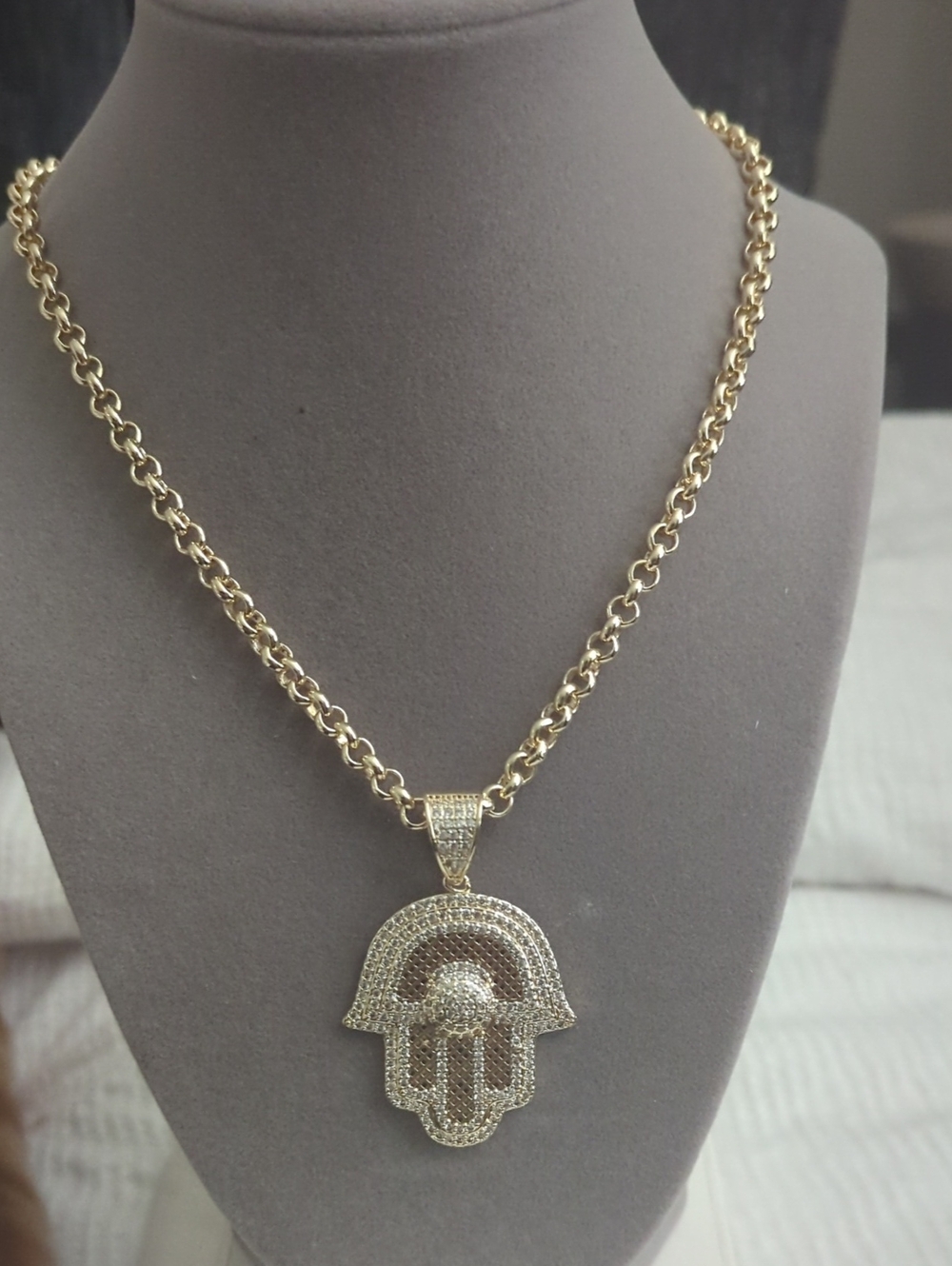 Gold Hamsa Pendant Necklace - Women's Jewelry